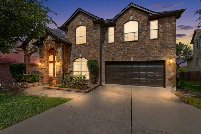 8617 Cobblestone — exterior