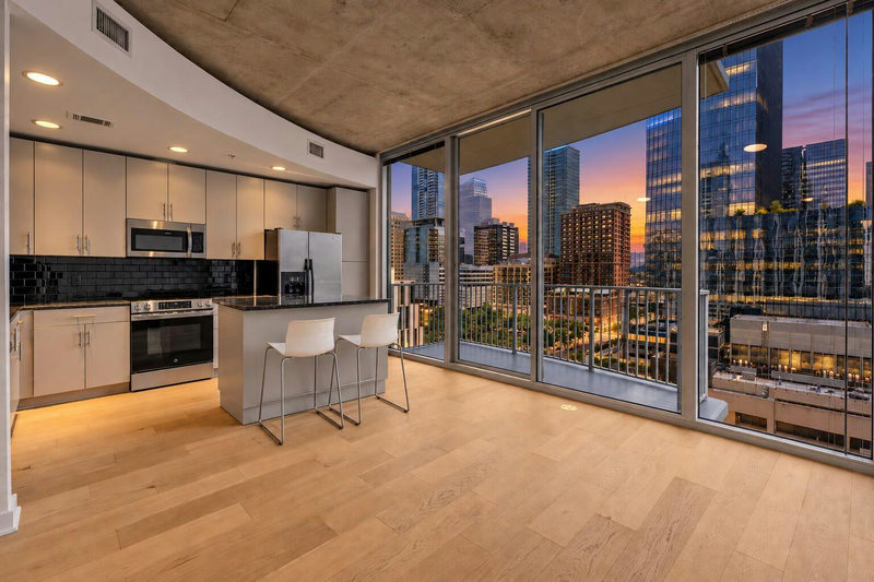 360 Nueces St #1303 — exterior