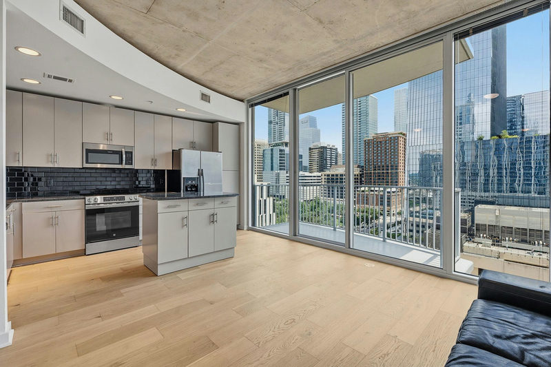 360 Nueces St #1303