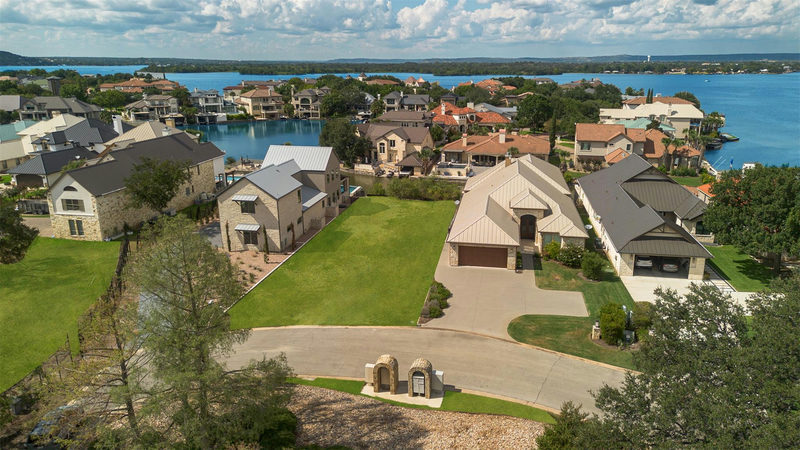 100 Wennmohs Pl — exterior