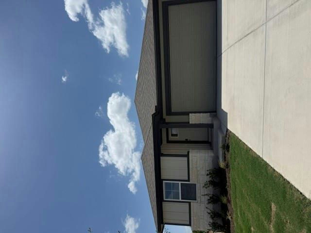 144 Woodbrook Dr — exterior