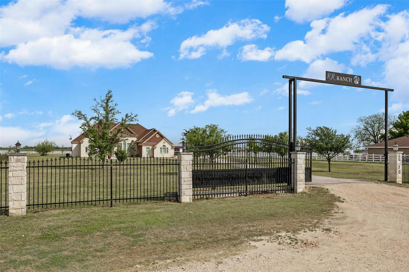 1050 Fm 619 Rd — exterior