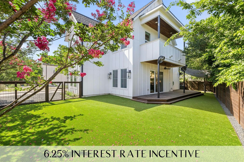 5601 Jackie Robinson St #1 — exterior