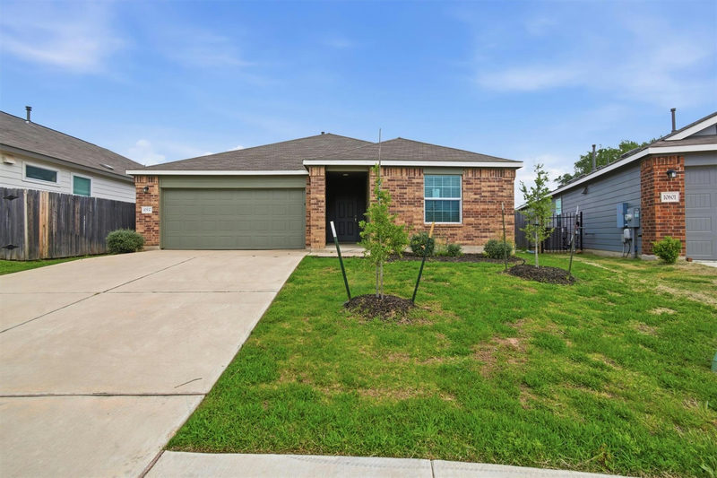 10537 Steinbeck Dr — exterior