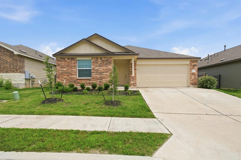 10525 Steinbeck Dr — exterior