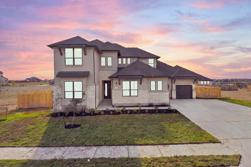 121 Clancy Dr — exterior