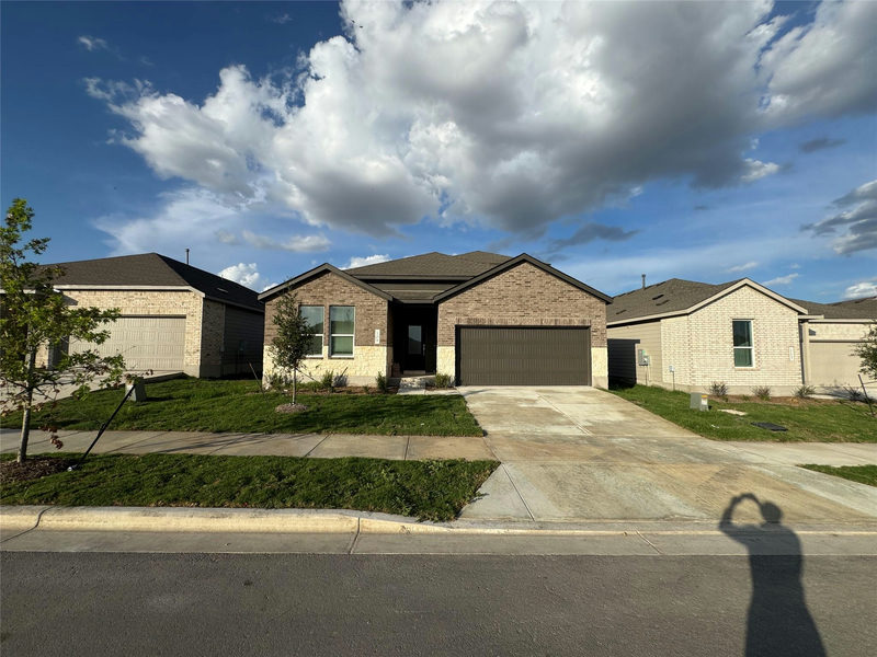 109 El Mirage Rd — exterior