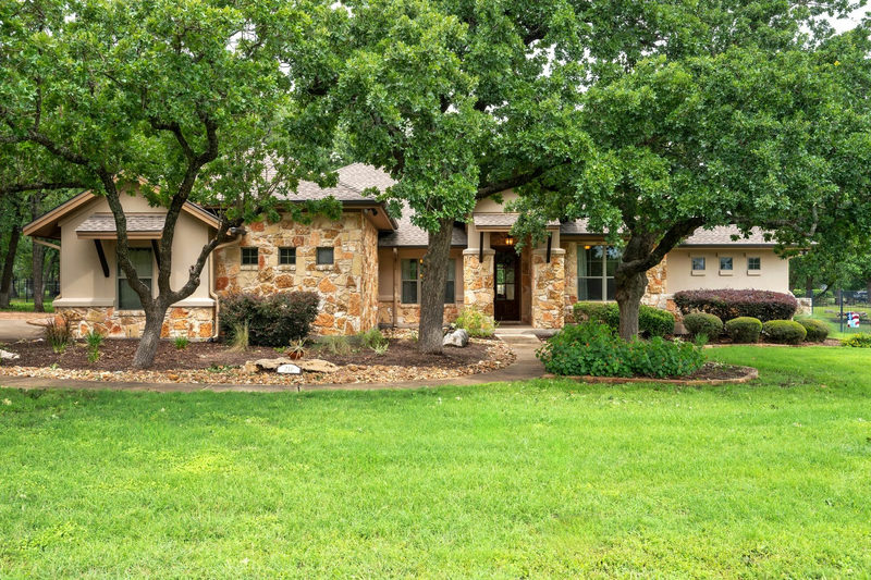 216 Independence Dr — exterior