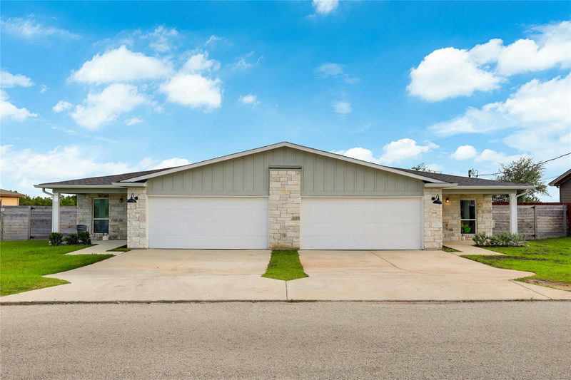 20109 Travis Dr — exterior