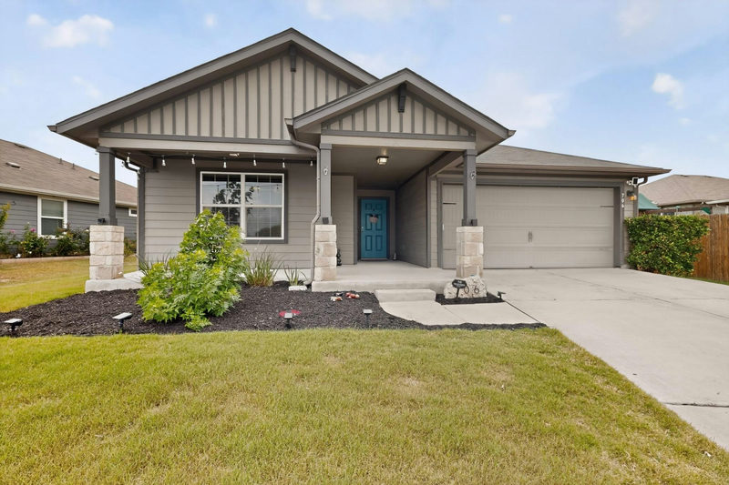 706 Liard River Rd — exterior