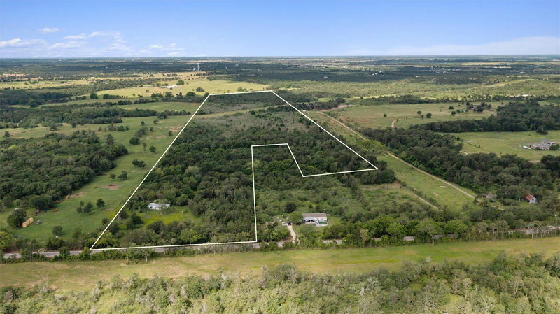 3700 County Road 467 — exterior