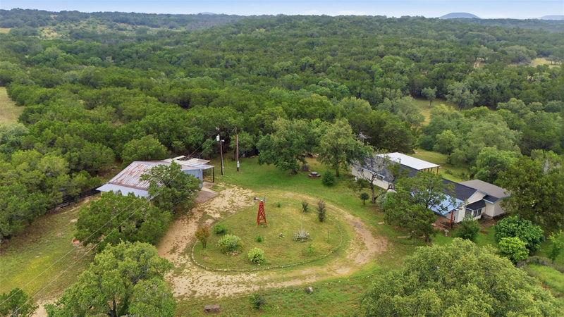 27600 Fm-1431 — exterior