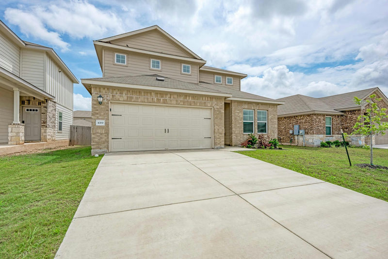 1019 Round Bale Rd — exterior