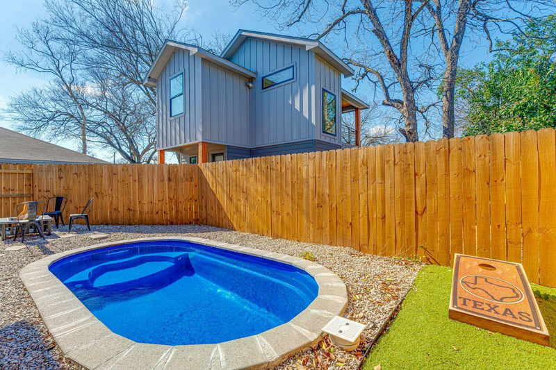 910 Tillery St — exterior