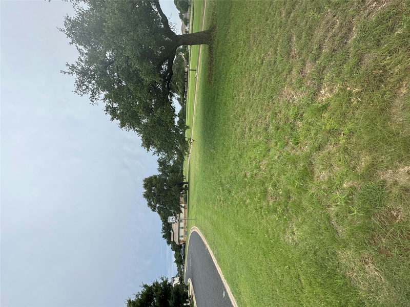 112 Limestone Dr — exterior