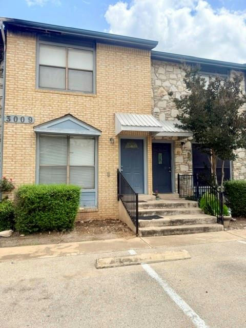 3009 Whisper Oaks Ln #F — exterior
