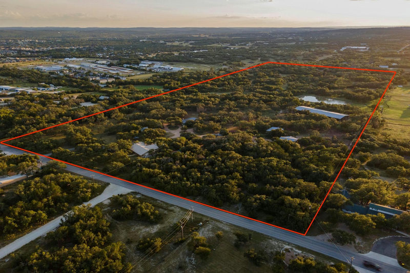5200 Bell Springs Rd — exterior