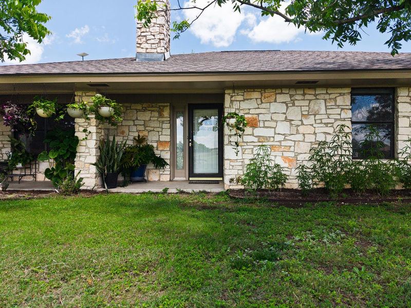 120 Rae Ln — exterior
