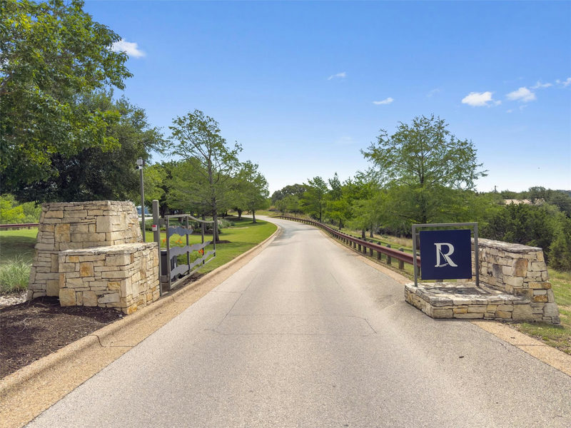 1716 Knights Chance Ln — exterior