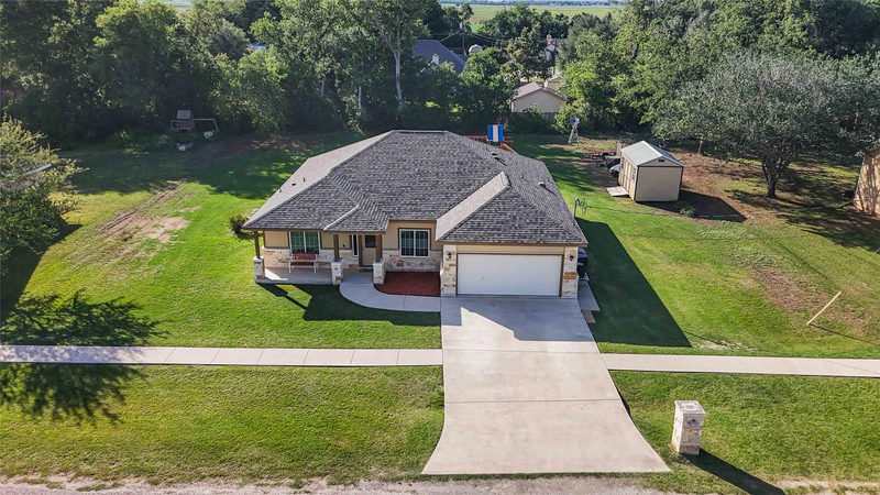 285 Hummingbird Way — exterior
