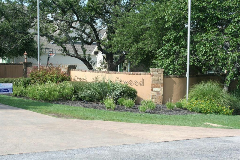 400 Onion Creek Ln — exterior