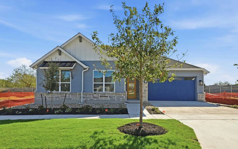 6313 Comanche Moon Trl — exterior