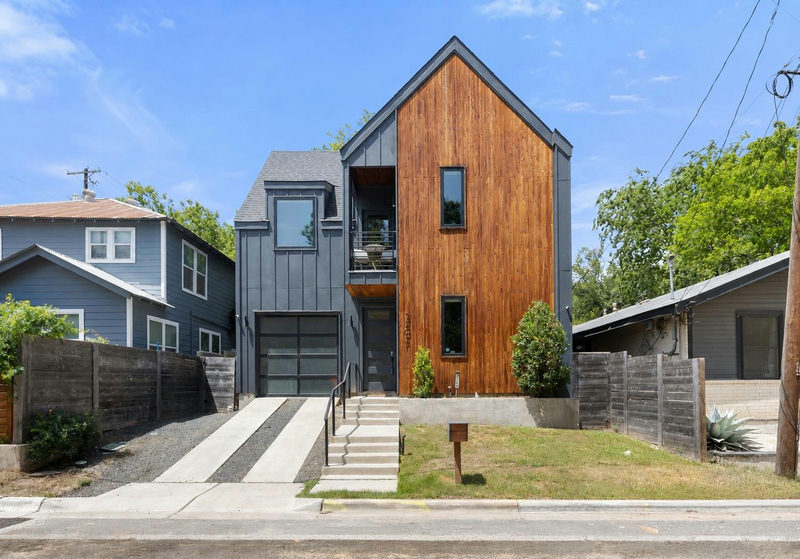 2202 Santa Rita St — exterior