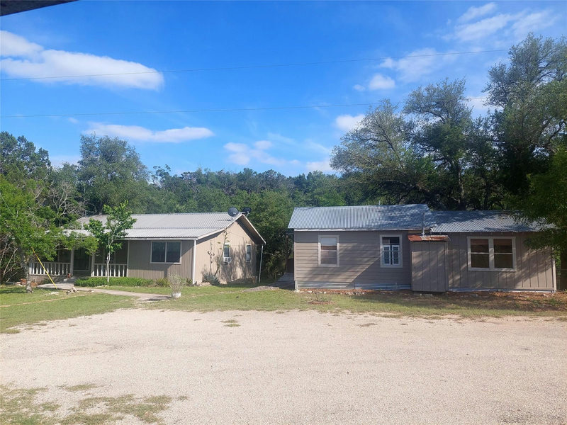 4553 McCall Creek Rd — exterior