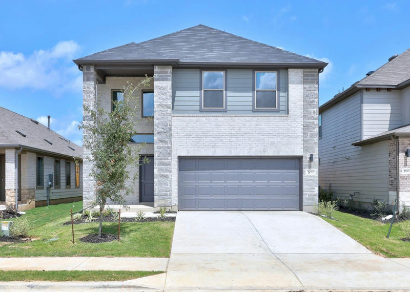 200 Hornet St — exterior
