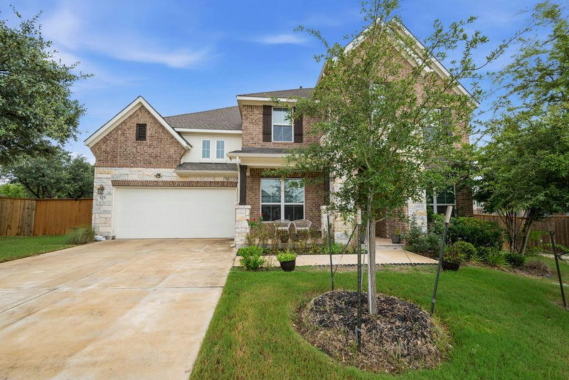 105 AUTUMN OAK Way — exterior