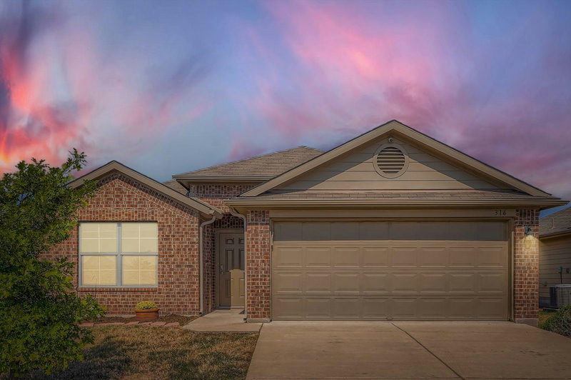 316 Unity Dr — exterior