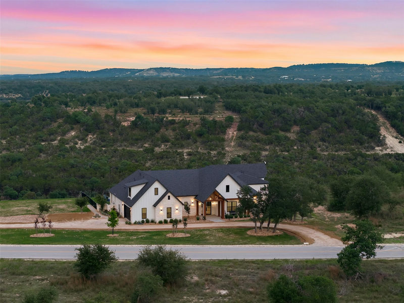 598 Lookout Mountain Rd — exterior