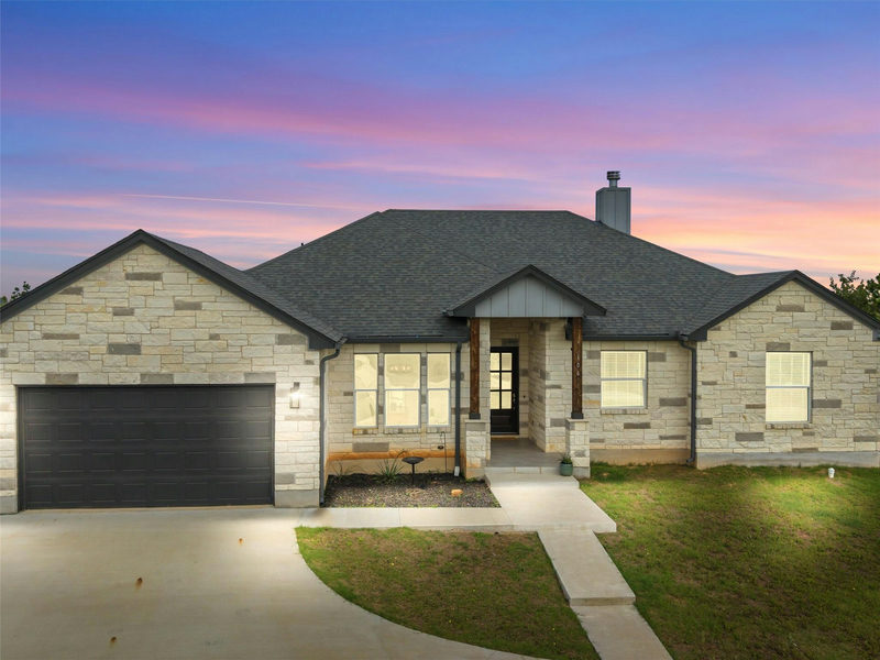 106 Pinecrest Dr — exterior