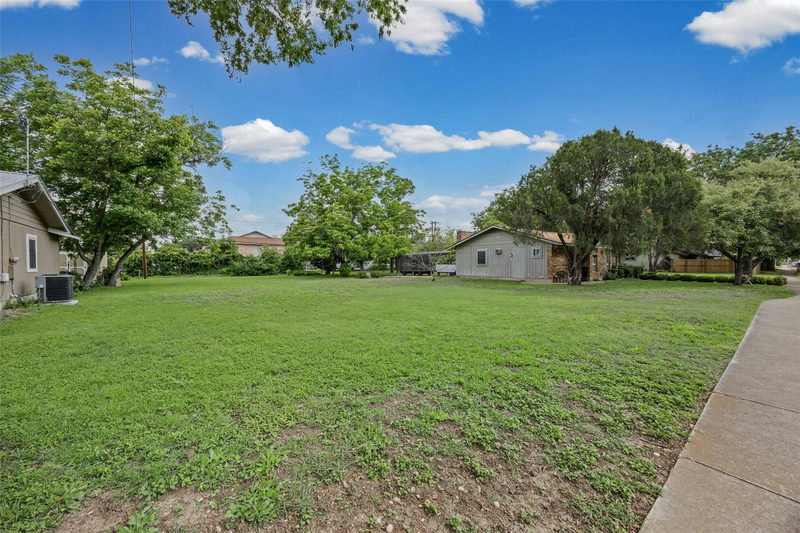 1209 Barbara Dr — exterior