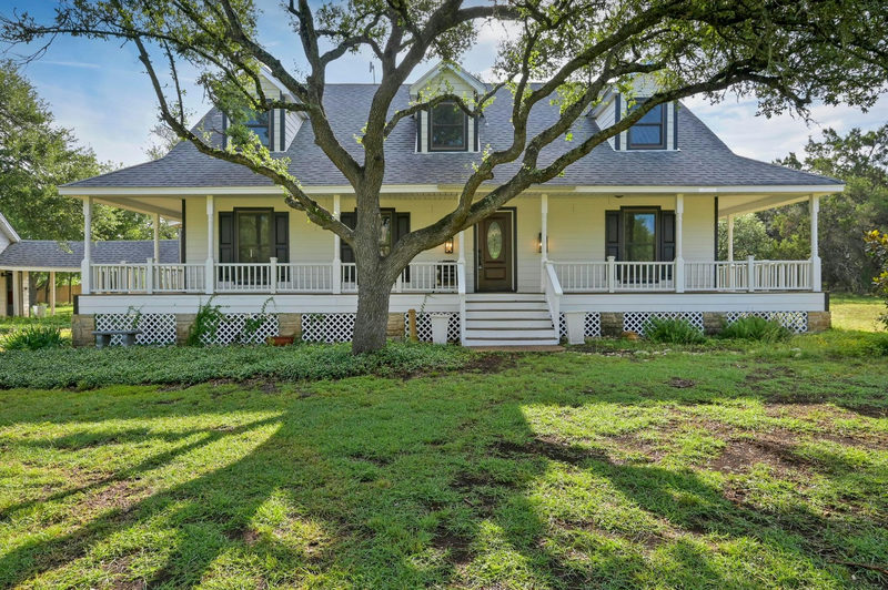322 Mesa Oaks — exterior