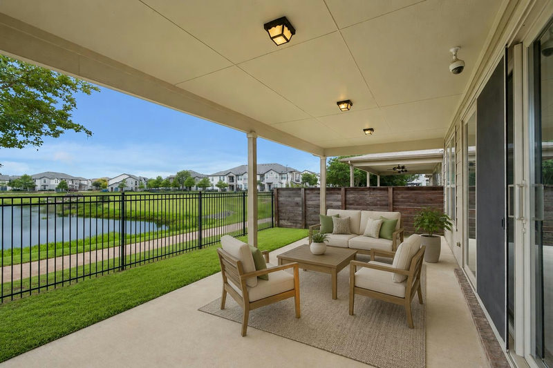 10411 Turnbull Loop — exterior