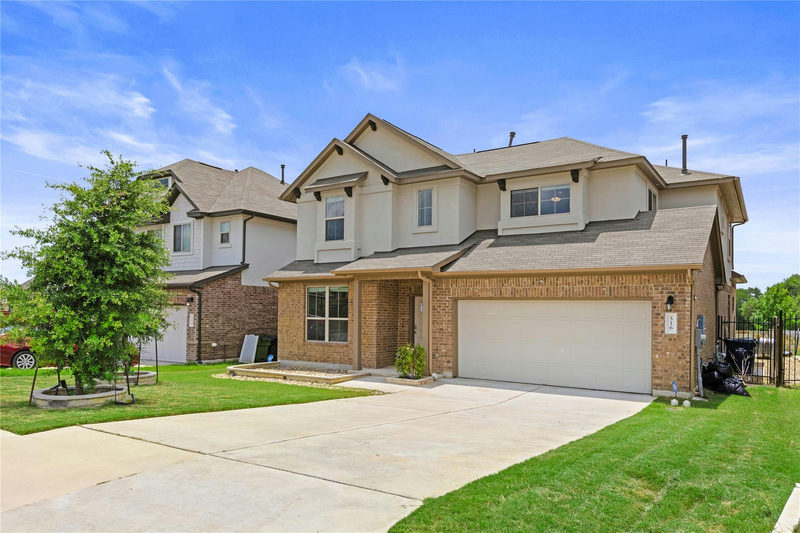 516 Arrowhead Vine St — exterior
