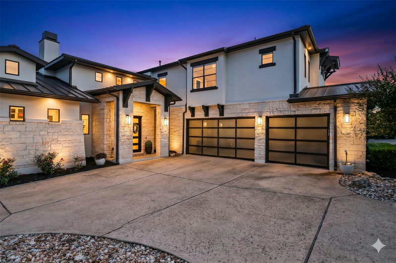 810 Crestone Stream Dr — exterior