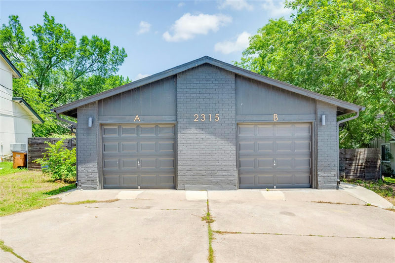 2315 Burleson Rd — exterior
