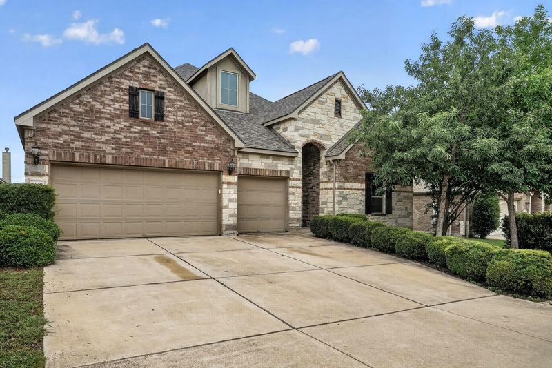 1009 Wolcott Dr — exterior