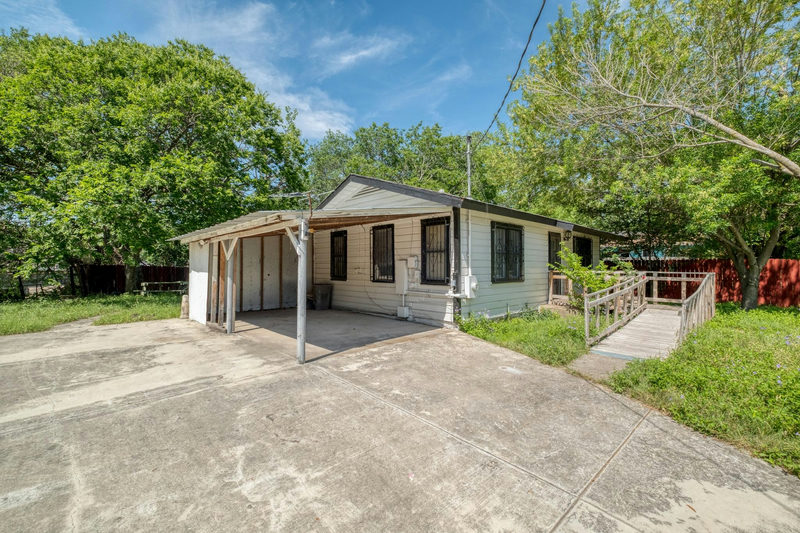 3509 Lyons Rd — exterior