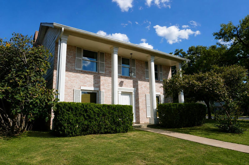 10101 Parkfield Dr — exterior