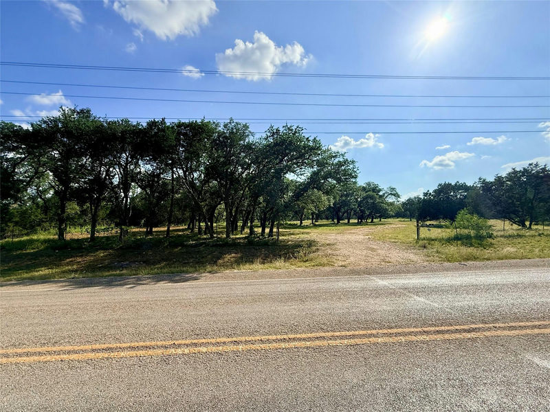 1435 Hilliard Rd — exterior