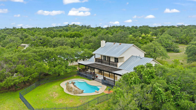 271 Summit Dr — exterior