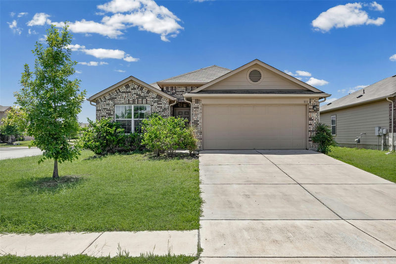 111 Hess Dr — exterior
