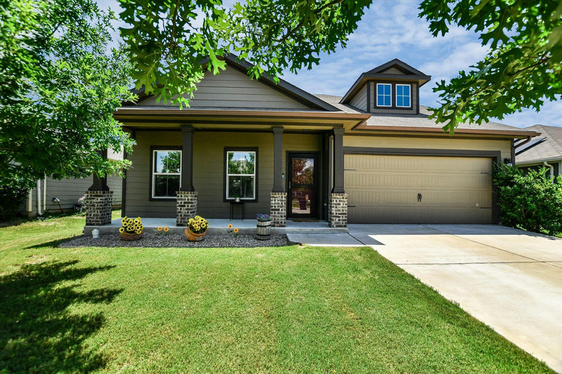 103 Navidad River Dr — exterior
