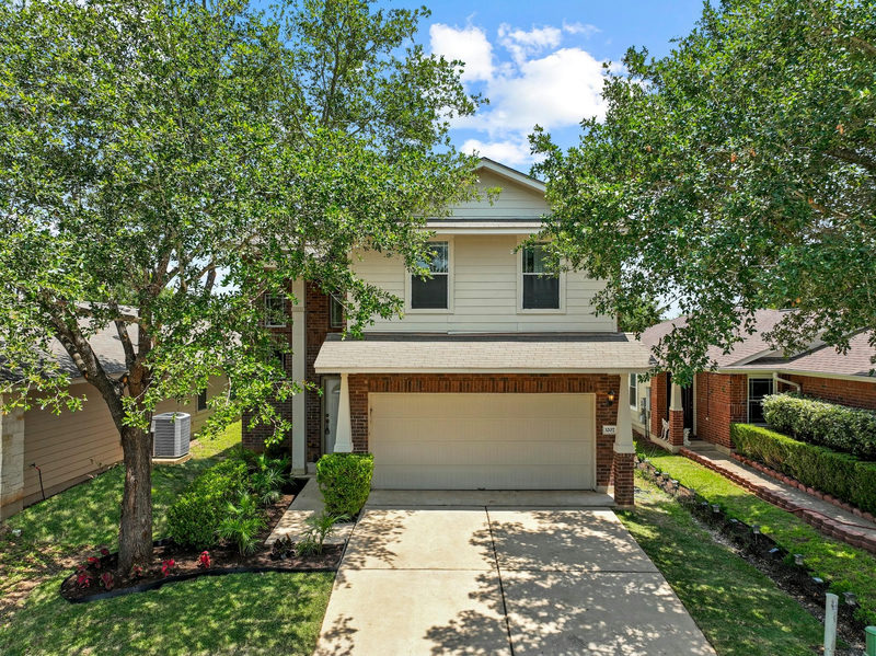 3207 Wickham Ln — exterior