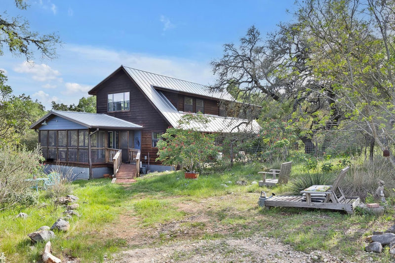 500 Owl Hollow Rd — exterior