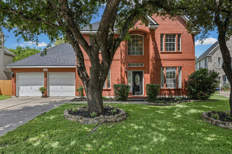 402 Autumn Trl — exterior
