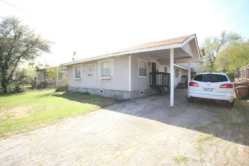 5204 Guadalupe St — exterior